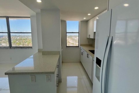 Copropriété à louer à Pompano Beach, Floride: 2 chambres, 92.9 m2 № 2171946 - photo 16