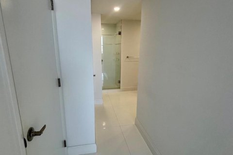 Copropriété à louer à Pompano Beach, Floride: 2 chambres, 92.9 m2 № 2171946 - photo 5