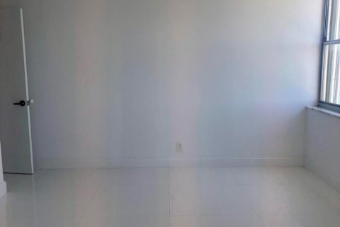 Copropriété à louer à Pompano Beach, Floride: 2 chambres, 92.9 m2 № 2171946 - photo 14
