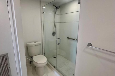Copropriété à louer à Pompano Beach, Floride: 2 chambres, 92.9 m2 № 2171946 - photo 7