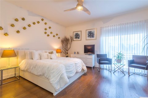 Touwnhouse à vendre à Miami Beach, Floride: 3 chambres, 146.23 m2 № 2056344 - photo 10