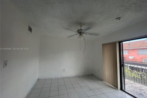 Купить таунхаус в Хайалиа, Флорида 3 спальни, 130.06м2, № 1997760 - фото 12