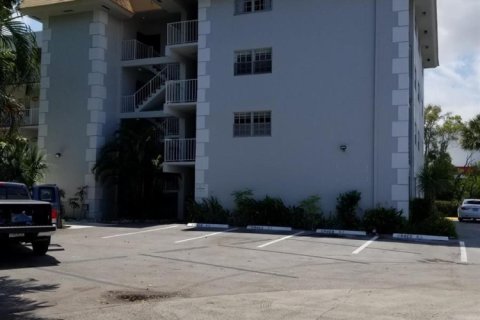 Condo in Fort Lauderdale, Florida, 2 bedrooms № 2083261 - photo 22