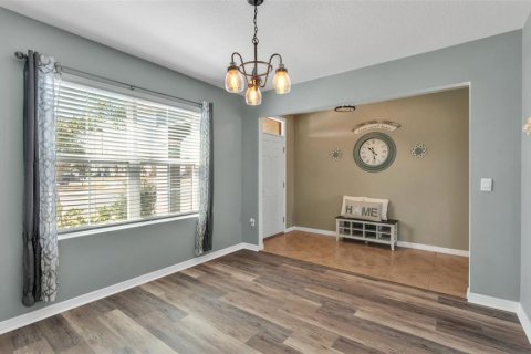 House in Lake Alfred, Florida 5 bedrooms, 248.42 sq.m. № 2112134 - photo 8