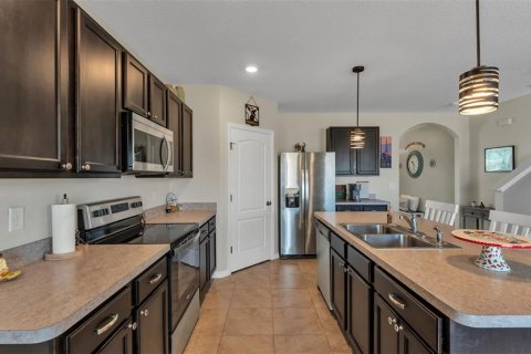 House in Lake Alfred, Florida 5 bedrooms, 248.42 sq.m. № 2112134 - photo 15