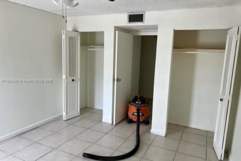 Copropriété à louer à Lauderdale Lakes, Floride: 3 chambres, 115.2 m2 № 1787182 - photo 9