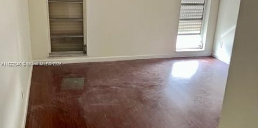 Condo à Lauderdale Lakes, Floride, 3 chambres № 1787182