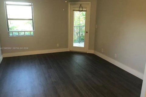 Condominio en alquiler en Sunrise, Florida, 2 dormitorios, 95.13 m2 № 2043804 - foto 7