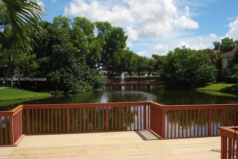 Condominio en alquiler en Sunrise, Florida, 2 dormitorios, 95.13 m2 № 2043804 - foto 17