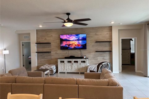 Casa en venta en Ocala, Florida, 4 dormitorios, 237.18 m2 № 2167533 - foto 2