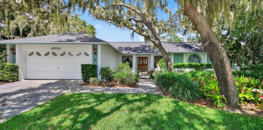 Villa ou maison à Plant City, Floride 4 chambres, 205.87 m2 № 1894131