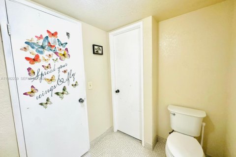 Купить кондоминиум в Майами, Флорида 2 спальни, 105.91м2, № 2047846 - фото 18