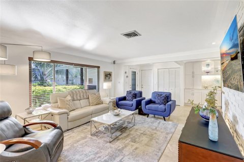Casa en venta en Saint Petersburg, Florida, 3 dormitorios, 178.19 m2 № 1546583 - foto 8