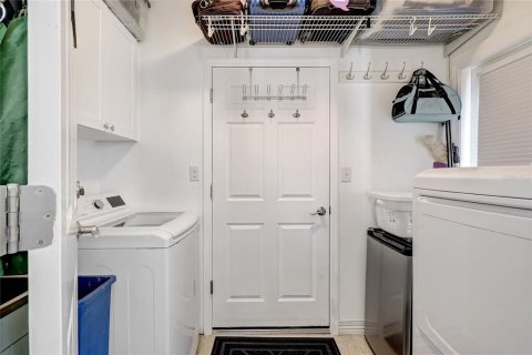 Casa en venta en Saint Petersburg, Florida, 3 dormitorios, 178.19 m2 № 1546583 - foto 30