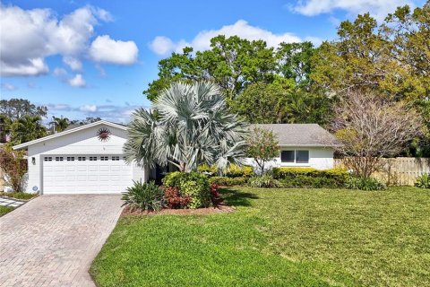 Casa en venta en Saint Petersburg, Florida, 3 dormitorios, 178.19 m2 № 1546583 - foto 2