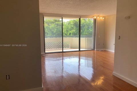 Condo in Coral Gables, Florida, 2 bedrooms  № 2005684