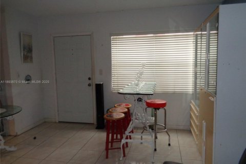 Copropriété à vendre à Hallandale Beach, Floride: 1 chambre, 55.74 m2 № 1946566 - photo 21