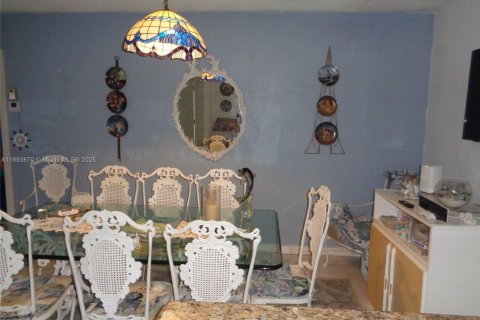 Купить кондоминиум в Халландейл-Бич, Флорида 1 спальня, 55.74м2, № 1946566 - фото 29