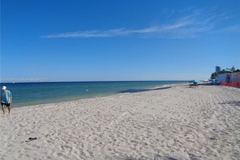 Copropriété à vendre à Hallandale Beach, Floride: 1 chambre, 55.74 m2 № 1946566 - photo 5