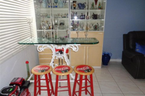 Copropriété à vendre à Hallandale Beach, Floride: 1 chambre, 55.74 m2 № 1946566 - photo 22