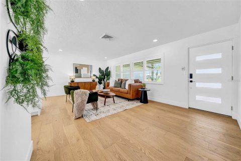 Casa en venta en Saint Petersburg, Florida, 3 dormitorios, 148.83 m2 № 1811046 - foto 15