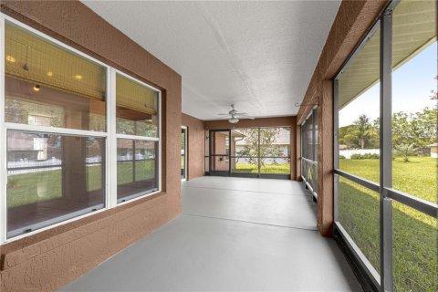 House in Ocala, Florida 3 bedrooms, 170.01 sq.m. № 1901004 - photo 29