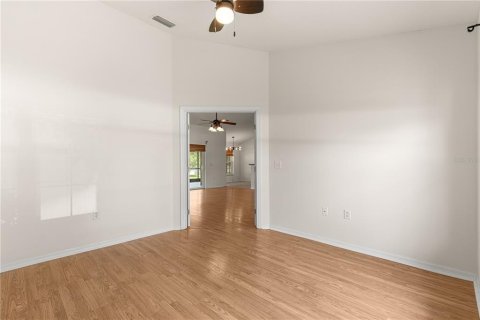 House in Ocala, Florida 3 bedrooms, 170.01 sq.m. № 1901004 - photo 6