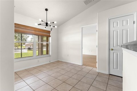 House in Ocala, Florida 3 bedrooms, 170.01 sq.m. № 1901004 - photo 13