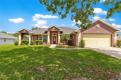 House in Ocala, Florida 3 bedrooms, 170.01 sq.m. № 1901004 - photo 1
