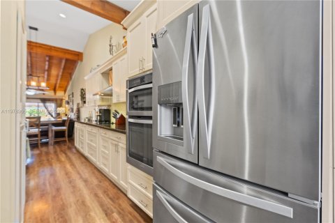 Townhouse in Pembroke Pines, Florida 2 bedrooms, 111.11 sq.m. № 2043081 - photo 27