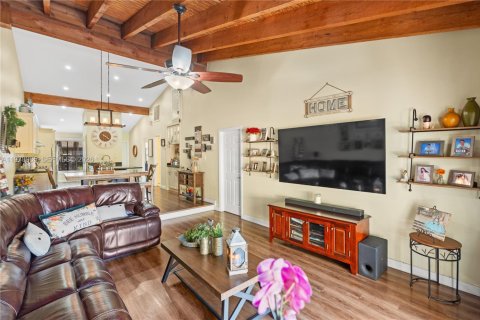 Townhouse in Pembroke Pines, Florida 2 bedrooms, 111.11 sq.m. № 2043081 - photo 11