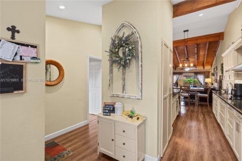 Townhouse in Pembroke Pines, Florida 2 bedrooms, 111.11 sq.m. № 2043081 - photo 30