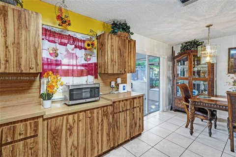 Купить виллу или дом в Санрайз, Флорида 3 спальни, 130.43м2, № 1974638 - фото 8