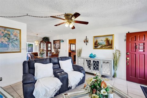 Купить виллу или дом в Санрайз, Флорида 3 спальни, 130.43м2, № 1974638 - фото 6