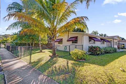 Купить виллу или дом в Санрайз, Флорида 3 спальни, 130.43м2, № 1974638 - фото 4