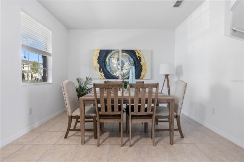 Touwnhouse à vendre à Apopka, Floride: 3 chambres, 163.23 m2 № 2098315 - photo 7