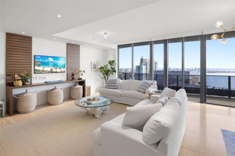 Copropriété à vendre à Miami, Floride: 2 chambres, 192.87 m2 № 1998530 - photo 30