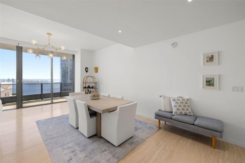 Copropriété à vendre à Miami, Floride: 2 chambres, 192.87 m2 № 1998530 - photo 30