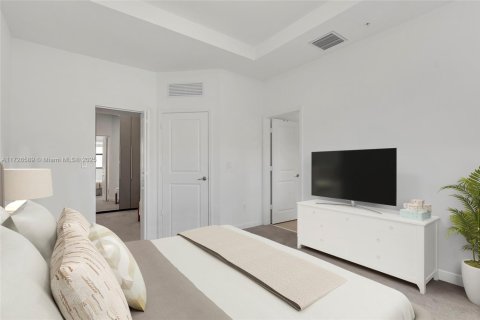 Townhouse in Pembroke Pines, Florida 3 bedrooms, 175.4 sq.m. № 1984972 - photo 13