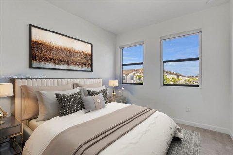 Townhouse in Pembroke Pines, Florida 3 bedrooms, 175.4 sq.m. № 1984972 - photo 18