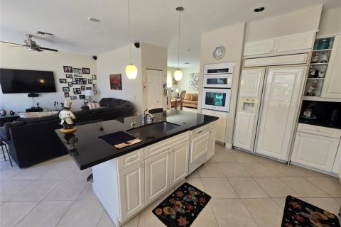Villa ou maison à vendre à Boynton Beach, Floride: 4 chambres, 221.29 m2 № 2187373 - photo 16