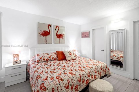 Condominio en venta en Hallandale Beach, Florida, 2 dormitorios, 97.55 m2 № 1954809 - foto 22