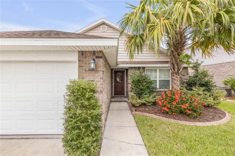 House in Port Orange, Florida 3 bedrooms, 120.03 sq.m. № 1894315 - photo 12