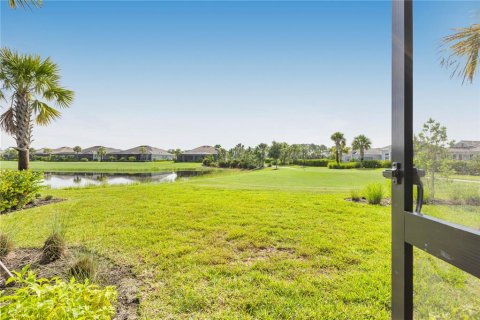 House in Punta Gorda, Florida 4 bedrooms, 209.77 sq.m. № 1833301 - photo 24