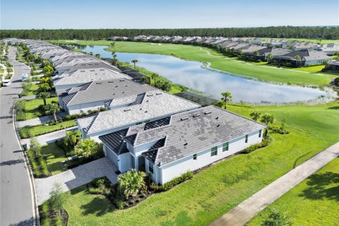 House in Punta Gorda, Florida 4 bedrooms, 209.77 sq.m. № 1833301 - photo 25