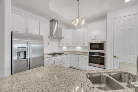 House in Punta Gorda, Florida 4 bedrooms, 209.77 sq.m. № 1833301 - photo 15