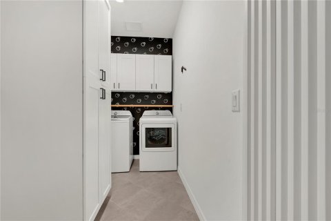 House in Punta Gorda, Florida 4 bedrooms, 209.77 sq.m. № 1833301 - photo 5