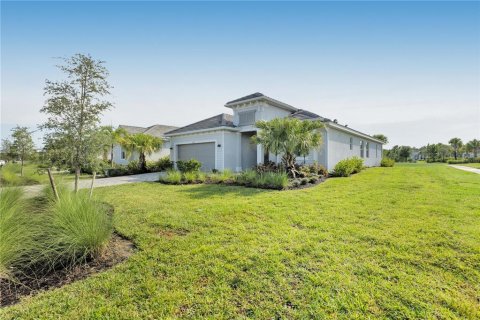House in Punta Gorda, Florida 4 bedrooms, 209.77 sq.m. № 1833301 - photo 2