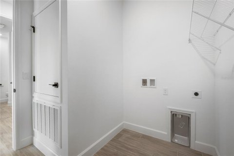 Casa en venta en Weeki Wachee, Florida, 4 dormitorios, 178.28 m2 № 1537779 - foto 26