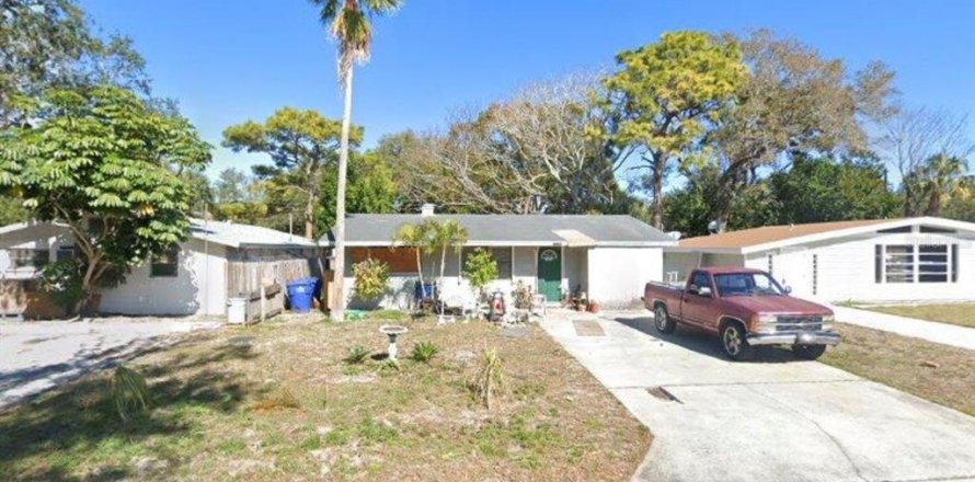 Casa en Saint Petersburg, Florida 3 dormitorios, 95.5 m2 № 2210296